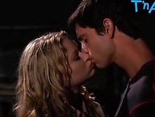 Emilie De Ravin Sexy Scene  In Roswell