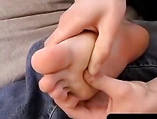 Toesxxx. Com - Homo's Foot Tease And Cum Spray Jerk Off Challenge