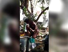 Coveiro metendo na cracuda no cemitério