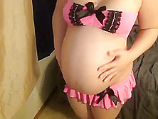 Sexy Pregnant Girl Dancing