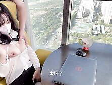 清纯秘书为升职加薪主动献身老板落地窗前被爆操内射 看桃桃完整版视频请关注推特入群哦