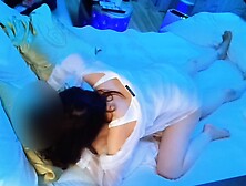 A married woman who attaches to a metamorphosis❤