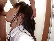 B3A2702-A man who brings a girl who fell for an aphrodisiac into his room and rapes it at the front door