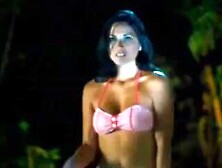 Olivia Munn,  Nikki Moore - The Babymakers