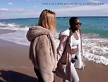 White Pair with Black Star in breathtaking Trio - Behind the Scenes, Owiaks and Zaawaadi