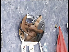 So,  und jetzt guck mal zu,  wie ich einen dicken fetten Schwanz blase