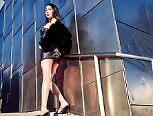 Sexy Sluts Warm Up With Their Naked Bodies During Winter