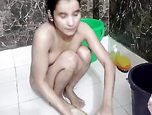 Naughty girl ko paise ki lalach me MMS hua viral
