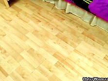 British granny Georgie fingers her butt