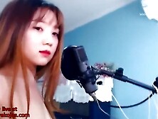 Tiny natural camgirl shows her tits: Big Tits, Amateur & Babe Porn