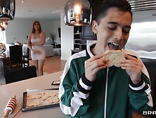 Brazzers: Creaming The mother I'd like to fuck's Cookies on PornHD with Lauren Phillips