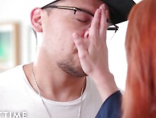 Cute Masseuse Wants BF To Catch Her Cheating