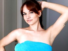 Fascinating Foxi at shower action