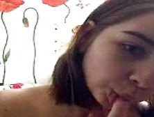 Novinha do Periscope caiu na net peladinha se masturbando