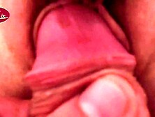 Je le suce les yeux bandés puis il me baise et me sodomise sur le lit