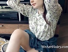 Laurel Lagne masturbates by her TV