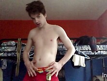 Smooth Twink Gets Off With A Big Cock In Gay Amateur Action