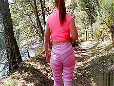 La madre de mi amigo tiene un culo impresionante y me la acab&eacute  follando