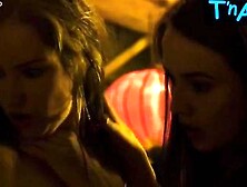 Tereza Voriskova Lesbian,  Butt Scene in Vsivaci