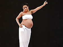 Sexy Pregnant Dance 2