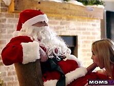 Horny Milf Silvia Saige & Nikole Nash Double Team Santa's Dick This Christmas -S14:E7