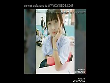 火爆全网的越南小萝莉，风骚自拍. Mp4