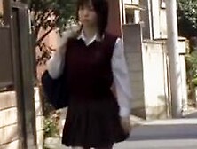 Schoolgirl Didn't Know She Was Filmed During Skirt Sharking