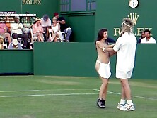 Audience Claps After Tennis Player And His Girlfriend Fucked During The Game.