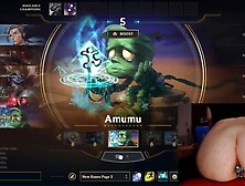 Gamer Girl In Stimulation In Ass And Pussy While Playing League Of Legends #14 Luna