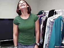 Super sexy mature woman handjob