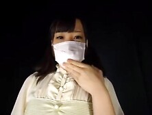 JAPANESE GIRLS WEAR MEDICAL MASKS AND KISS CAMERA FOR YOU 1