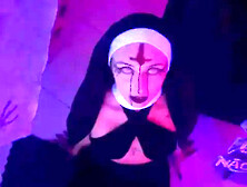 Freira Possuda Ficou Com a Buceta Cheia De Leite