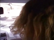 Jolie coquine bien poilue.