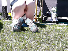 Hot German MILF SimoneLive1 Naked Behind Hedge - Amateur Outdoor Peeping