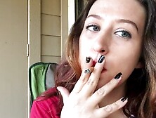 Fine Slut Smoking Cork Tip 100 in Red Lipstick - Close up - Cigarette Dangle