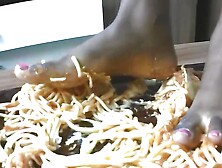 Italian Slave Get His Food: Spaghetti And Lasagne Of Black Ebony Feet!