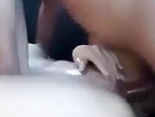 Namorada novinha putinha gostosa gemendo e gozando dando a bucetinha dentro do carro