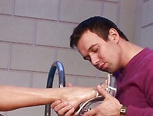 Jasmine Rouge an experienced woman with golden hair gets her