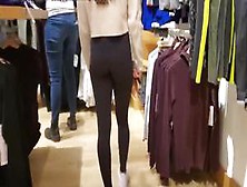 Candid Brunette Teen With Plump Bubble In Leggings