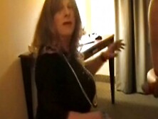 TAMMY FELLATRIX IN HOTEL HOT SERVICES TWO