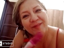 Madura Plays with Her Vibrator Among Her Large Breasts, in Bikini Seduces Hawt in Her Room During The Time That Provoking U