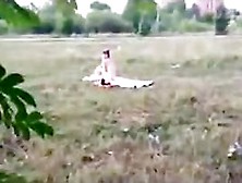 Caught amateur nude chick in public