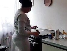 Arab Housewife