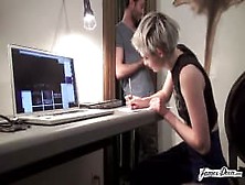 Diana aproveita sexo com James Deen