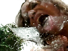 This babe Is Throwing It Back Like That babe Has Smth to Prov and Owning Each Pont of time.