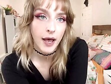 Mommy Wiinie Introduces You To Ass Play // With Virtual Kissing