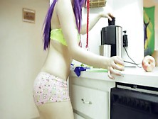 Hot emo chick masturbates like crazy with a big carrot