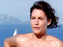 Astrid Veillon In 72 Heures (2002)