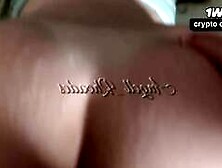 Ela sentou de manhã com tesão e recebeu leite numa cena quente de pornô!