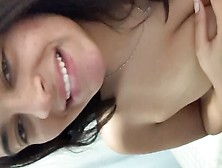 Vários videos comendo e gozando na cara dessa novinha safada